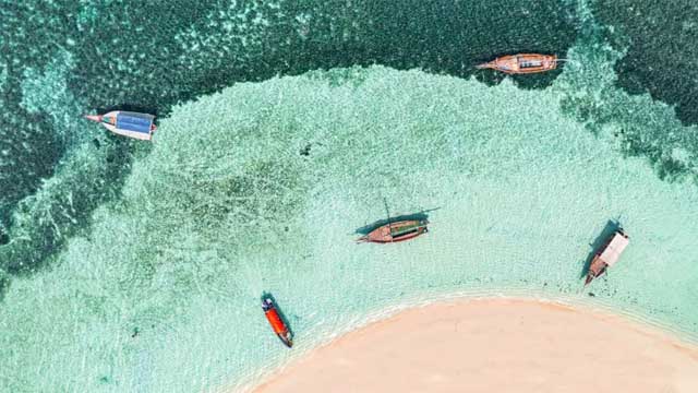 বিশ্বের সবচেয়ে সুন্দর ১০টি দ্বীপ