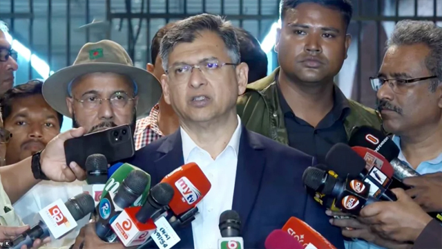 তেলের দাম বাড়বে না, তবে পাচার করলেই কঠোর ব্যবস্থা