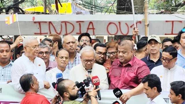 শেখ হাসিনার পথেই হাঁটছে সরকার
