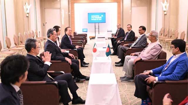 জাপানের প্রধানমন্ত্রীর সঙ্গে বৈঠকের অপেক্ষায় প্রধান উপদেষ্টা