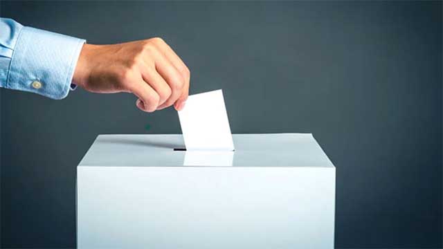 ডিসেম্বরে ভোট চায় শতাধিক দল