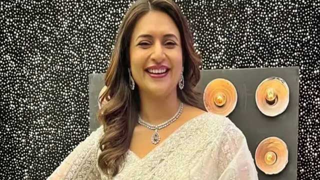 আমরা একে অপরের জন্য কিছু কিনি না- দিব্যাঙ্কা