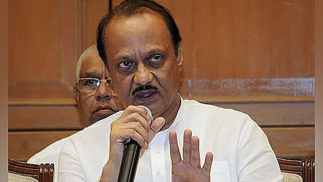 অজিত পাওয়ারকে বহনকারী উড়োজাহাজটি ৩৫ মিনিট আকাশে ছিল, অবতরণের আগমুহূর্তে বিধ্বস্ত