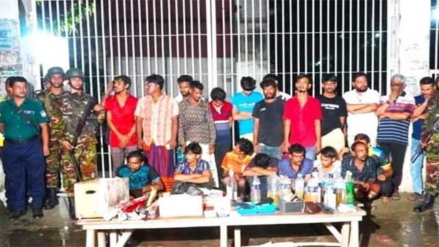 টঙ্গী মাজার বস্তিতে সেনাবাহিনীর অভিযান, আটক ২৫