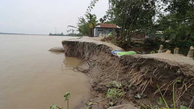 রংপুরে তিস্তার পানি কমছে, নতুন করে ভাঙন