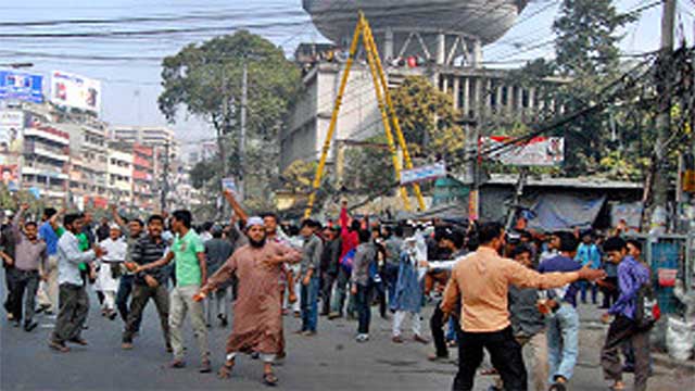 আবার হামলা চালাতে ঢাকায় আত্মগোপনে জামায়াত-শিবির কর্মীরা