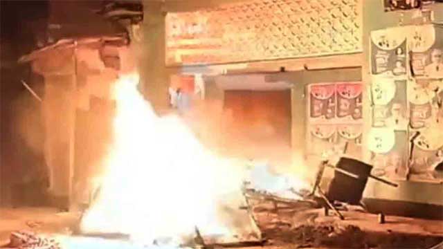 লালমনিরহাটে জাতীয় পার্টির কার্যালয়ে আগুন