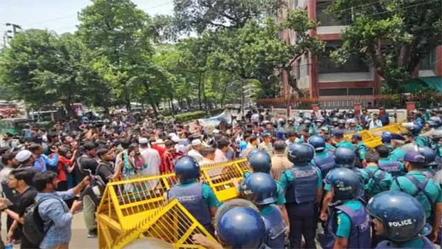 রাজনৈতিক দলগুলোর মতের আলোকেই হবে জুলাই সনদ